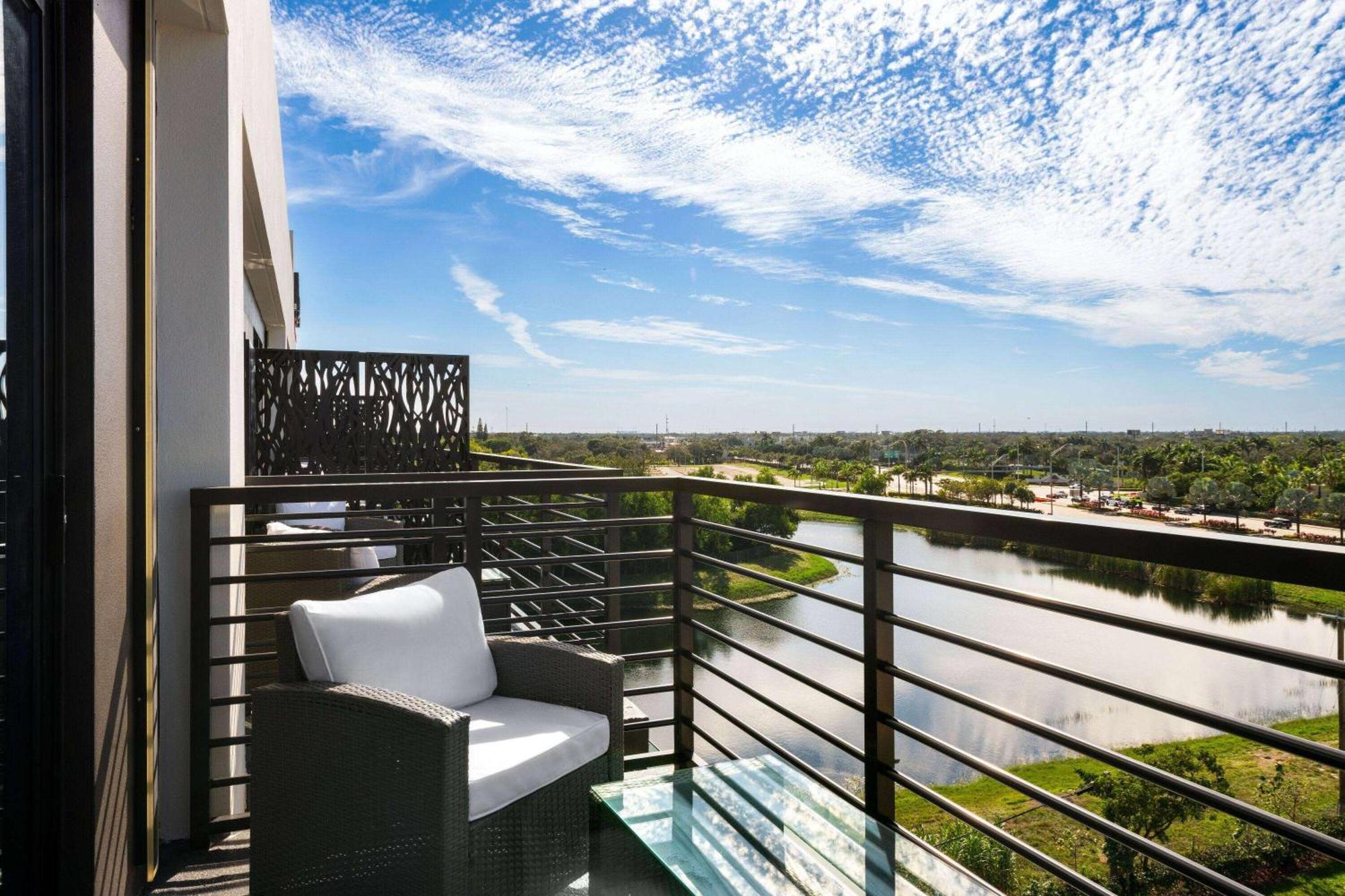 Hotel Dolce By Wyndham Hollywood Exteriér fotografie